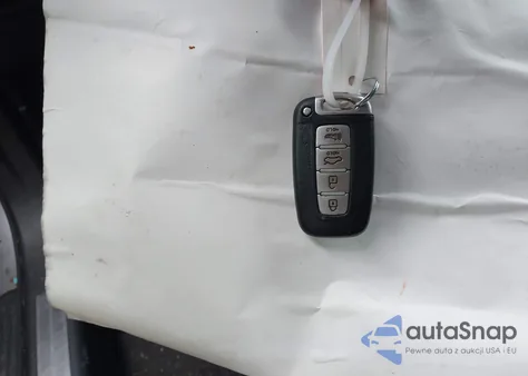 2013 Hyundai Genesis 3.8 z USA, uszkodzony, nr VIN KMHGC4DD6DU231232